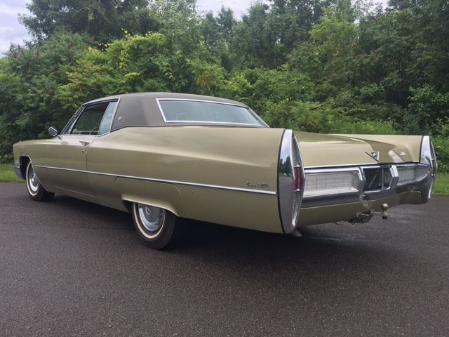 1967 Green Cadillac DeVille Coupe