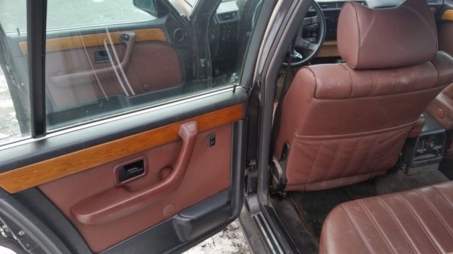 1985 Gray BMW 7-Series Sedan