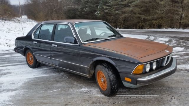 1985 Gray BMW 7-Series Sedan