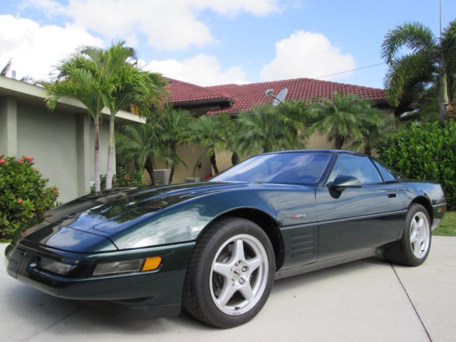 1994 Polo Green Chevrolet Corvette Coupe