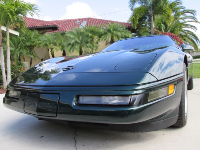 1994 Polo Green Chevrolet Corvette Coupe