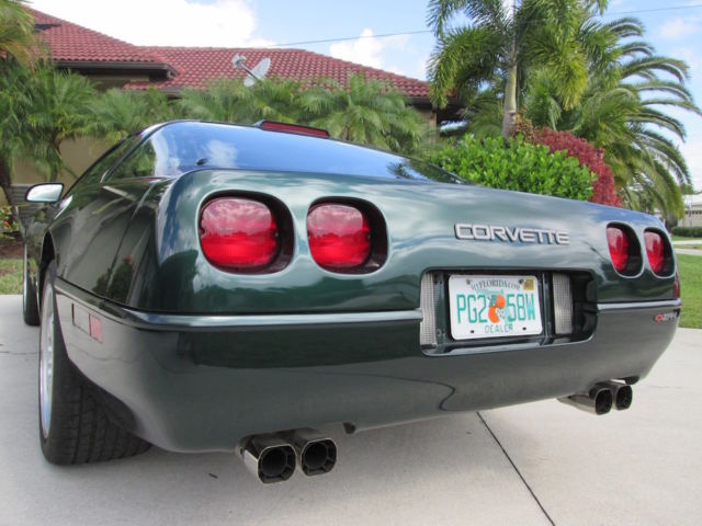 1994 Polo Green Chevrolet Corvette Coupe