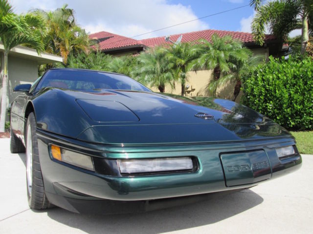 1994 Polo Green Chevrolet Corvette Coupe