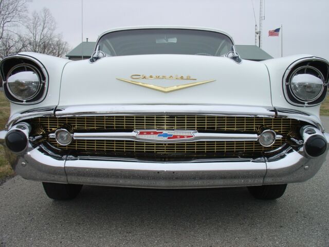 1957 White Chevrolet Bel Air/150/210 HARDTOP