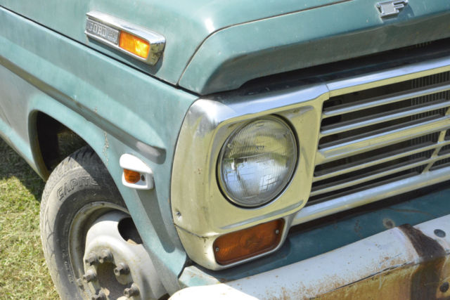 1969 Blue Ford F-350 Cab & Chassis