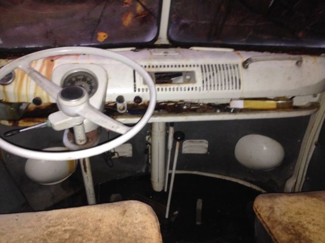 1967 Mouse grey Volkswagen Bus/Vanagon