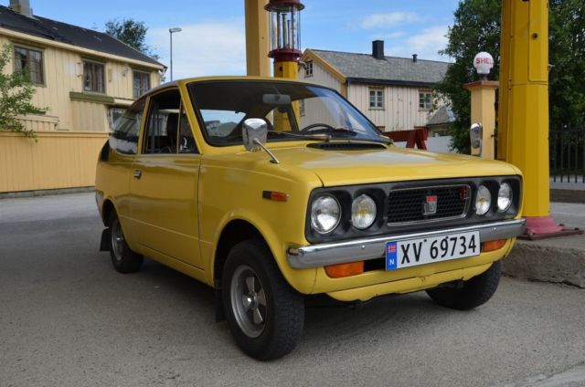 1971 Yellow Mitsubishi skipper