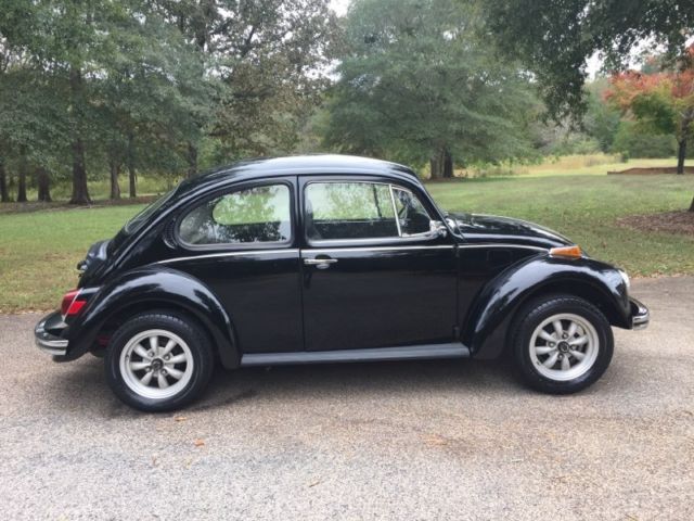 1972 Black Volkswagen Beetle - Classic Coupe