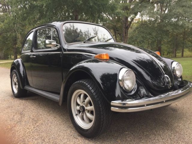 1972 Black Volkswagen Beetle - Classic Coupe