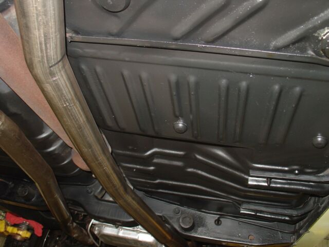 1968 Yellow Dodge Coronet 2 DOOR SEDAN (POST)