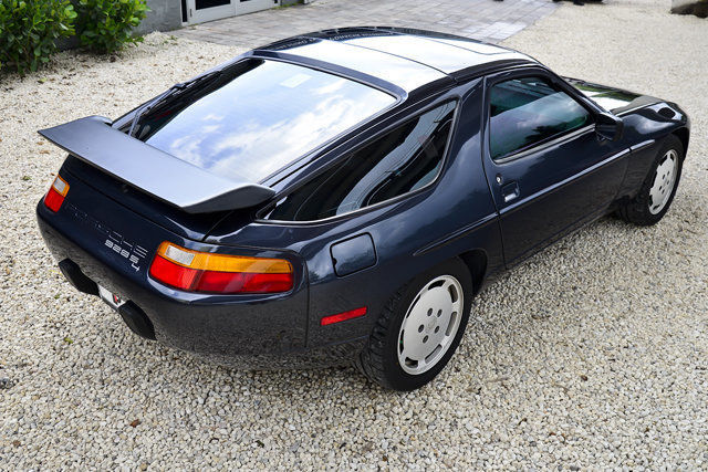 1987 Blue Porsche 928 Coupe