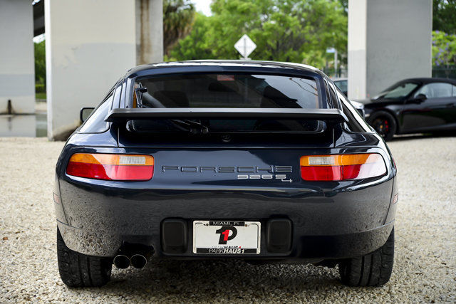 1987 Blue Porsche 928 Coupe