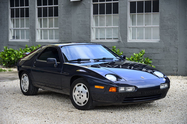 1987 Blue Porsche 928 Coupe