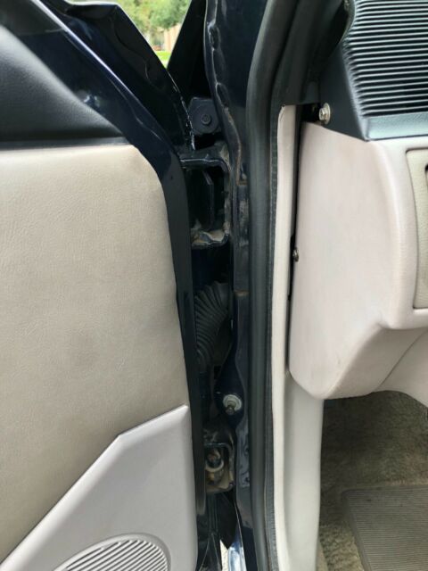 1992 Twilight Blue Ford Mustang Coupe