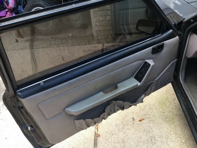 1992 Black Ford Mustang Coupe