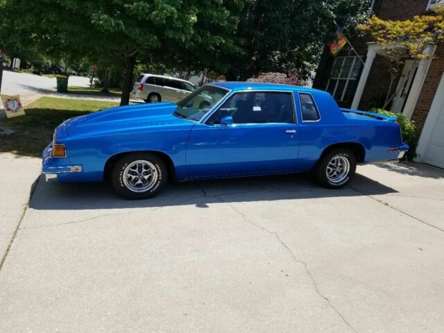1987 Blue Oldsmobile Cutlass Coupe
