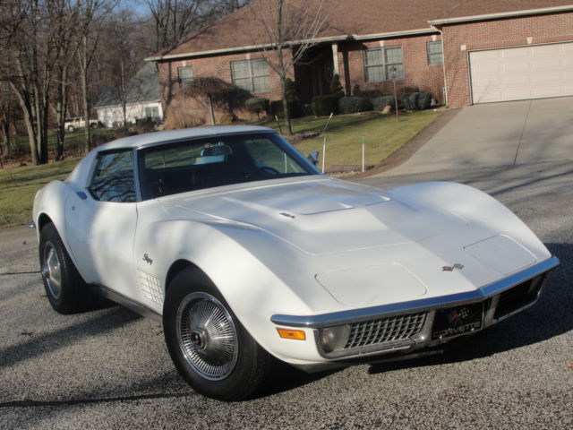 1971 WHITE Chevrolet Corvette Coupe