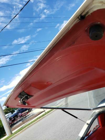 1978 White Ford Mustang Fastback