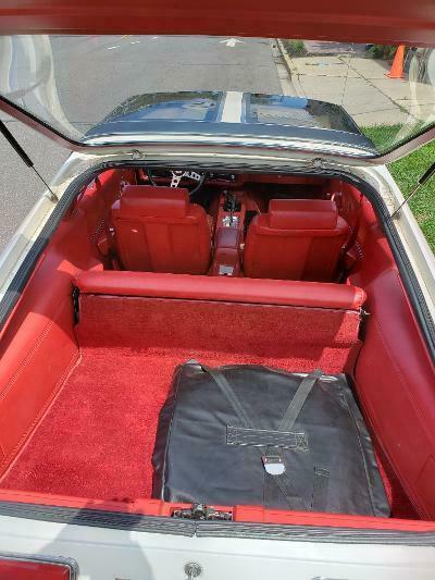 1978 White Ford Mustang Fastback