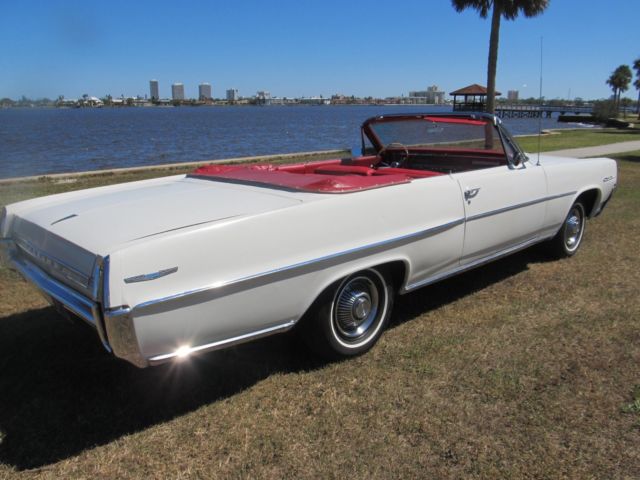 1964 White Pontiac Catalina Convertible