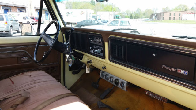 1973 Yellow / Bronze Ford F-100 pickup
