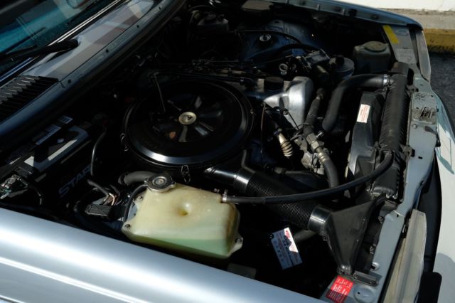 1984 Silver Blue metallic clear coat Mercedes-Benz 300-Series Sedan