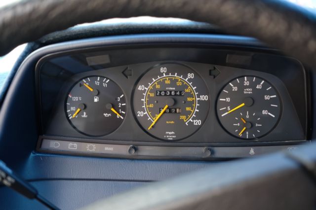 1984 Silver Blue metallic clear coat Mercedes-Benz 300-Series Sedan