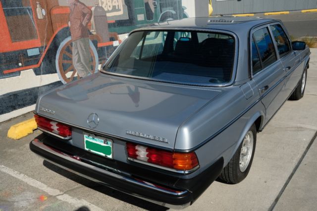1984 Silver Blue metallic clear coat Mercedes-Benz 300-Series Sedan