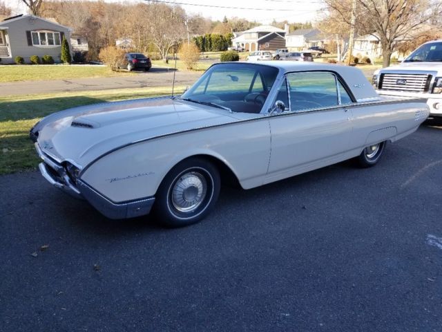 1961 White Ford Thunderbird Coupe