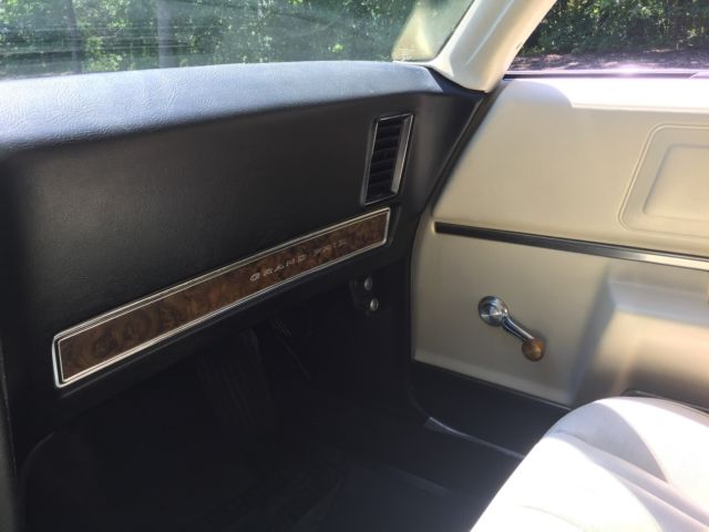 1969 Pontiac Grand Prix Coupe