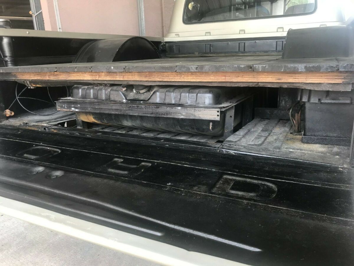 1962 Gold Ford F-100 single cab shortbed