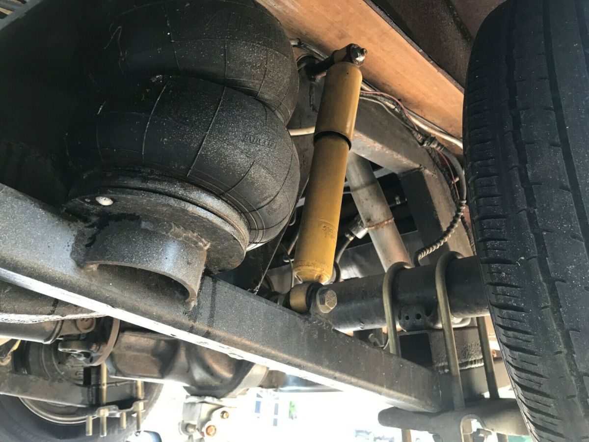 1962 Gold Ford F-100 single cab shortbed