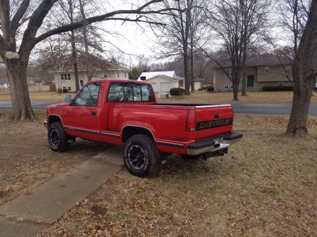 1989 Red Chevrolet C/K Pickup 1500 Standard Cab Pickup