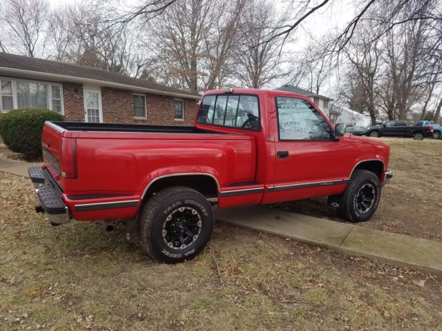 1989 Red Chevrolet C/K Pickup 1500 Standard Cab Pickup