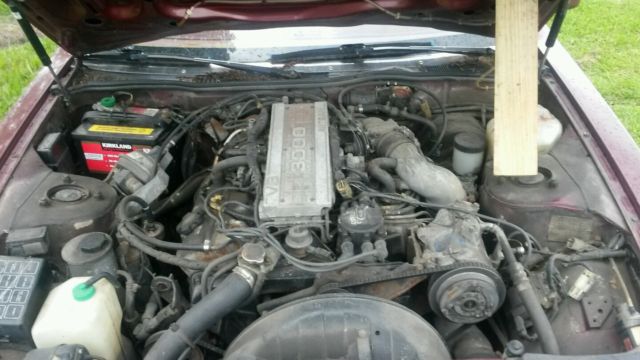 19840000 maroon Nissan 300ZX Coupe