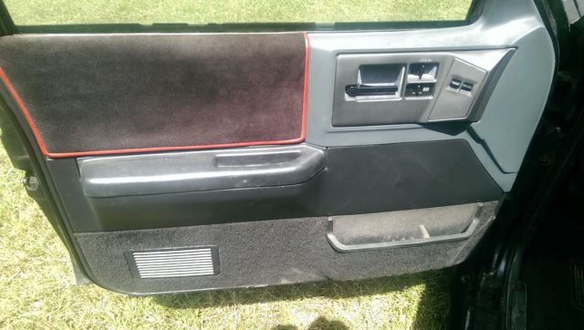 1991 Black GMC Syclone Cab & Chassis