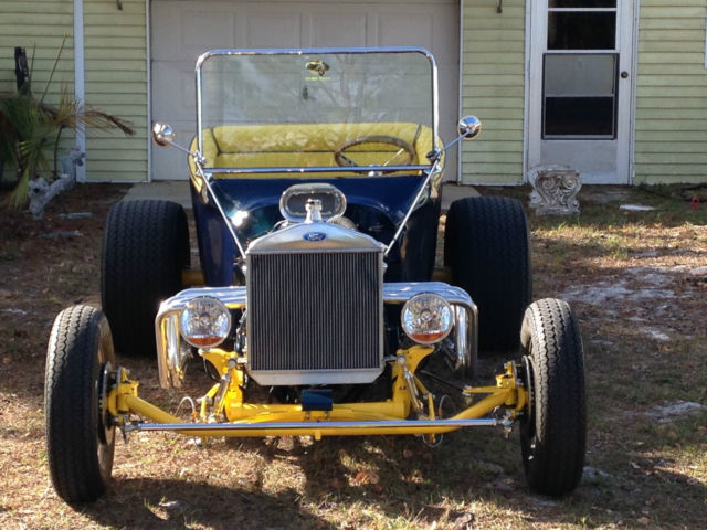 1923 Blue Ford Model T Convertible