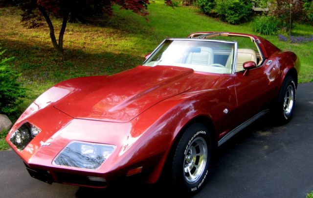 1977 Dark Red Metallic Chevrolet Corvette Coupe