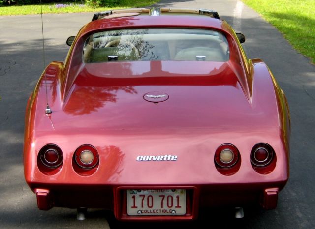 1977 Dark Red Metallic Chevrolet Corvette Coupe