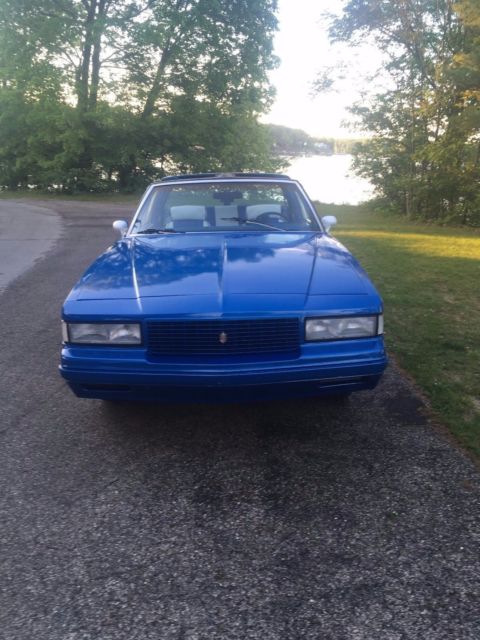 1987 Blue Chevrolet Monte Carlo Coupe