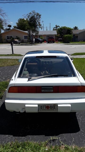 1987 Silver Nissan 300ZX Coupe/T-Top