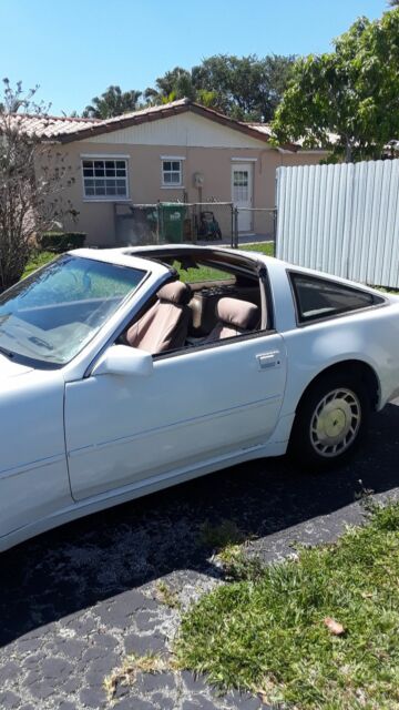 1987 Silver Nissan 300ZX Coupe/T-Top