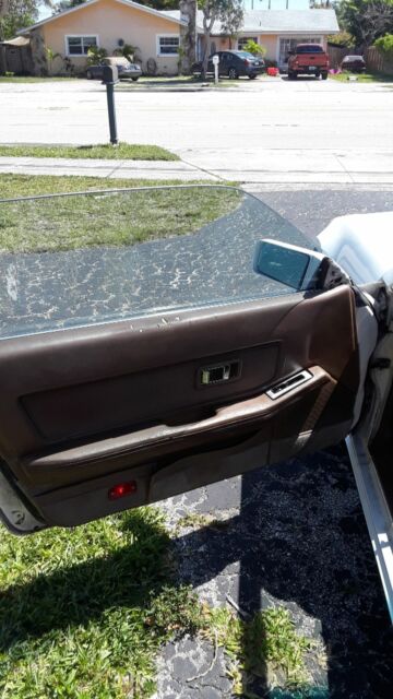 1987 Silver Nissan 300ZX Coupe/T-Top