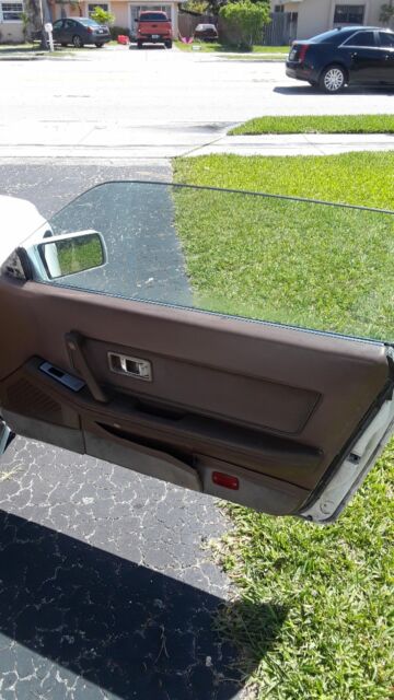 1987 Silver Nissan 300ZX Coupe/T-Top