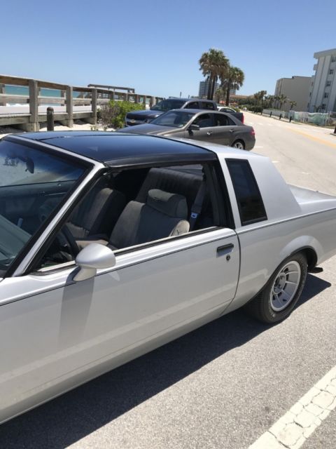 1986 Silver Buick Regal Coupe