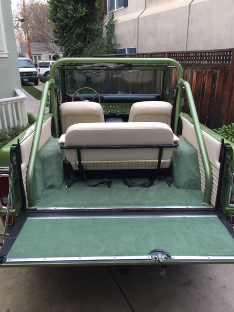 1976 Green Ford Bronco Cab & Chassis