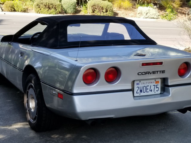 1987 Silver Chevrolet Corvette Convertible