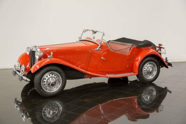 1953 Red MG T-Series --