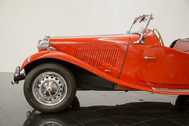 1953 Red MG T-Series --