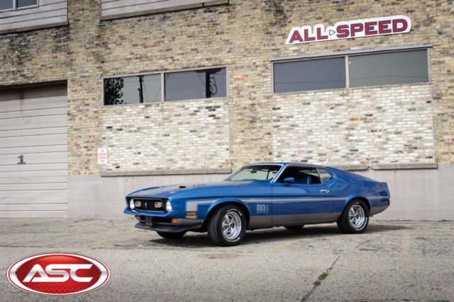 1972 Blue / Silver Ford Mustang Mach 1 Coupe